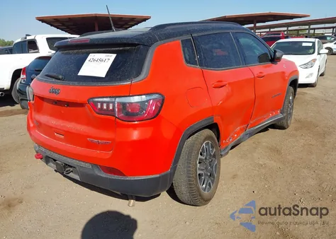 2019 Jeep Compass Trailhawk 4X4 z USA, uszkodzony, nr VIN 3C4NJDDB4KT690735